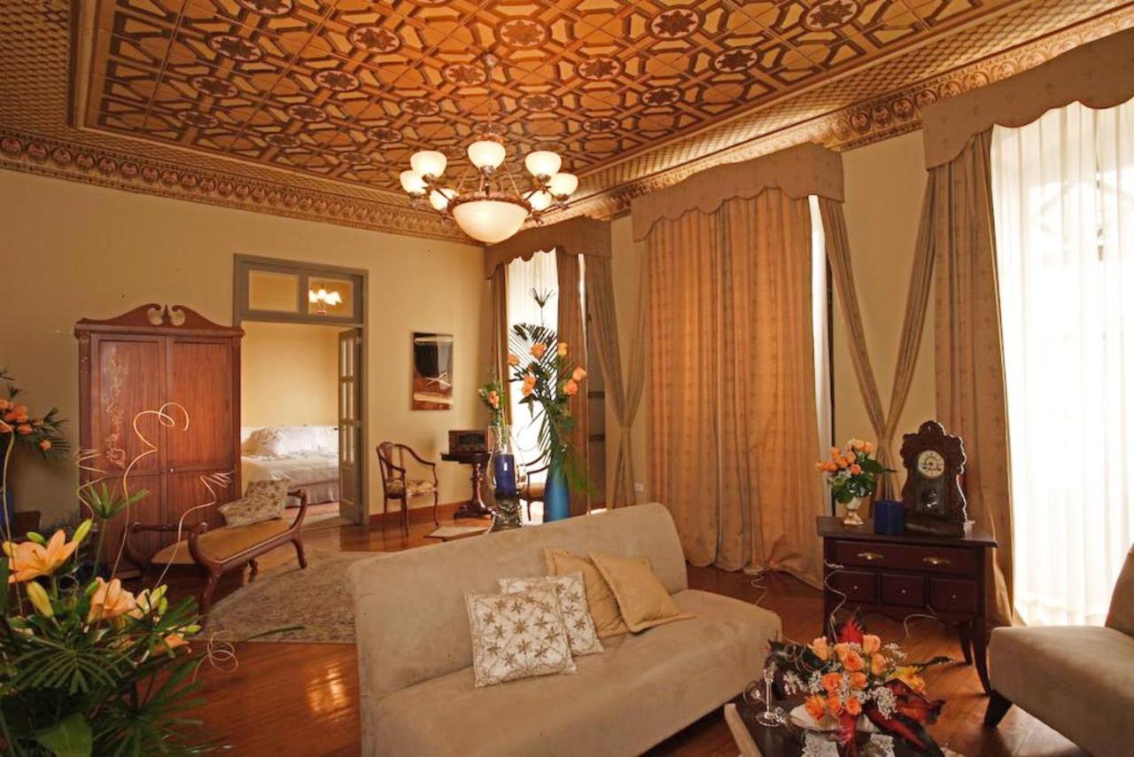 Hotel Carvallo Куенка Екстериор снимка